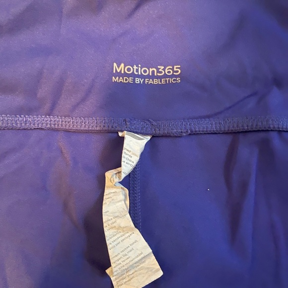 2 Pairs of Fabletics Motion365 4XL - Picture 10 of 13